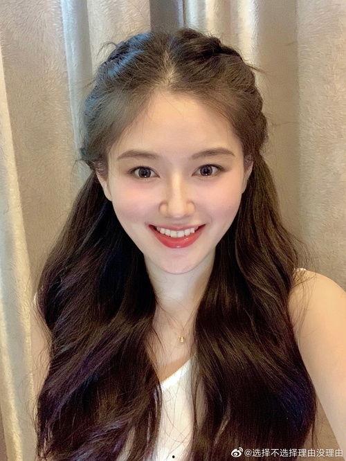 网红吃瓜qq免费,揭秘娱乐圈幕后真相! 第2张 网红吃瓜qq免费,揭秘娱乐圈幕后真相! 第2张