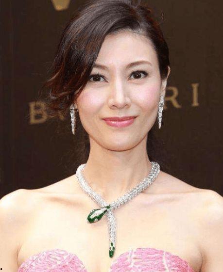 李嘉欣往期爆料视频大全,往期视频内容大盘点 第2张 李嘉欣往期爆料视频大全,往期视频内容大盘点 第2张