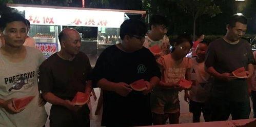 网红与吃瓜群众,吃瓜群众眼中的网络狂欢 第3张 网红与吃瓜群众,吃瓜群众眼中的网络狂欢 第3张