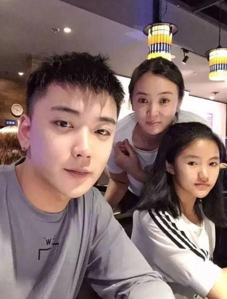 崔晋爆料视频大全最新消息,揭秘娱乐圈惊人内幕!” 第2张 崔晋爆料视频大全最新消息,揭秘娱乐圈惊人内幕!” 第2张