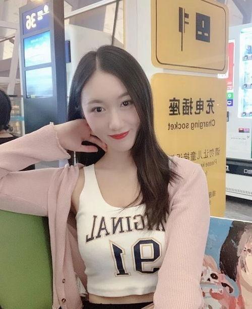 粉丝爆料小视频,小视频揭秘明星幕后趣事 第2张 粉丝爆料小视频,小视频揭秘明星幕后趣事 第2张