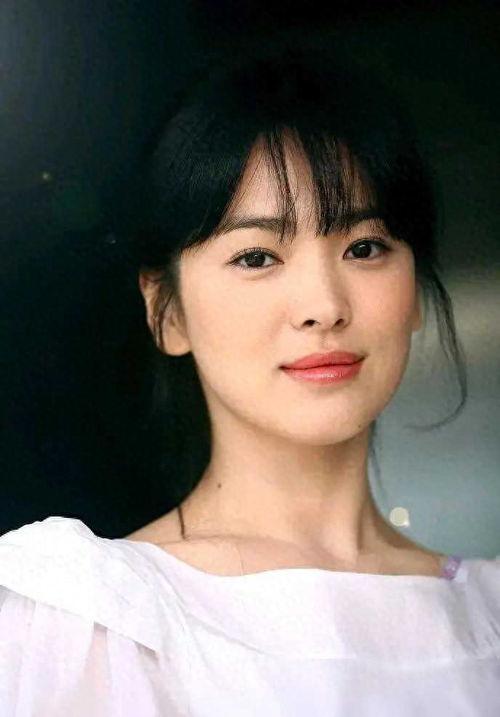 娱乐吃瓜宋慧乔,娱乐圈的瓜田,她如何成为焦点? 第1张 娱乐吃瓜宋慧乔,娱乐圈的瓜田,她如何成为焦点? 第1张