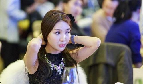 网红前妻爆料视频大全最新,揭秘娱乐圈背后的惊人真相 第2张 网红前妻爆料视频大全最新,揭秘娱乐圈背后的惊人真相 第2张